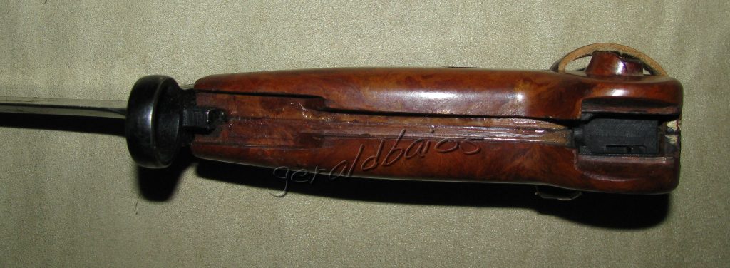 akm-1-003