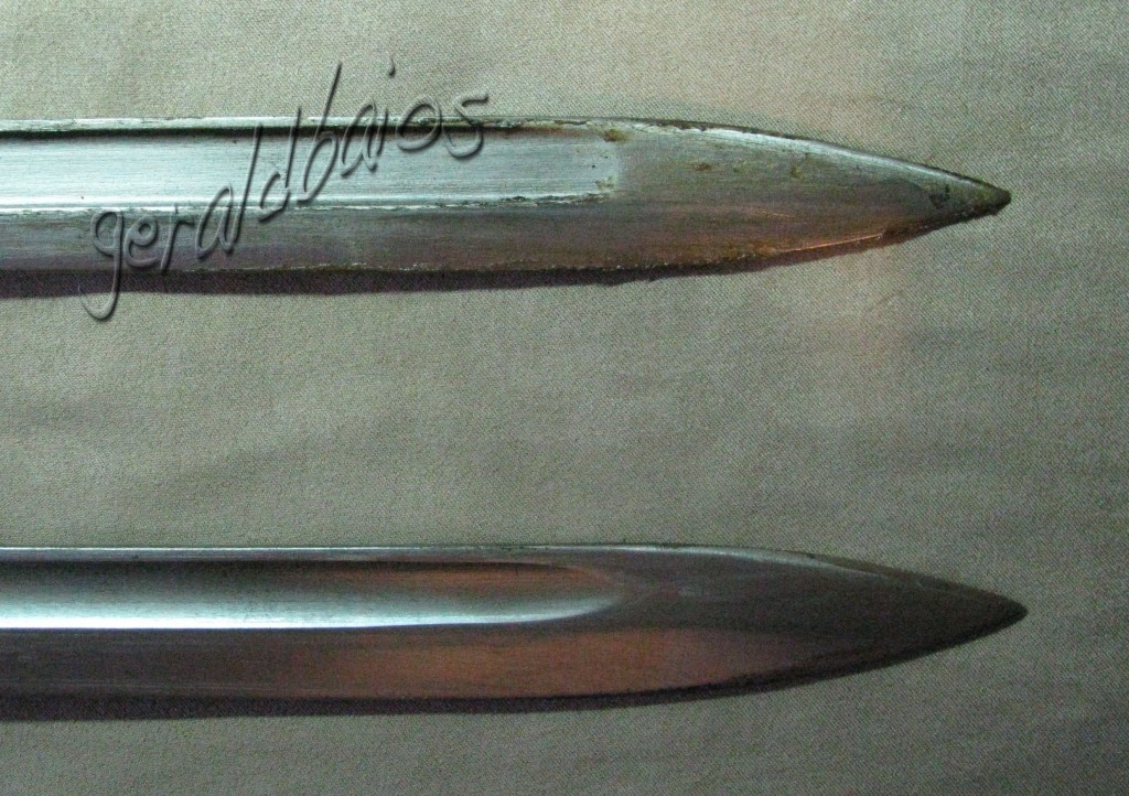 1895 002