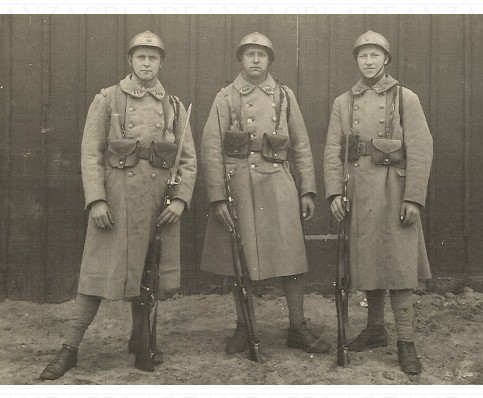 soldats-1892.jpg
